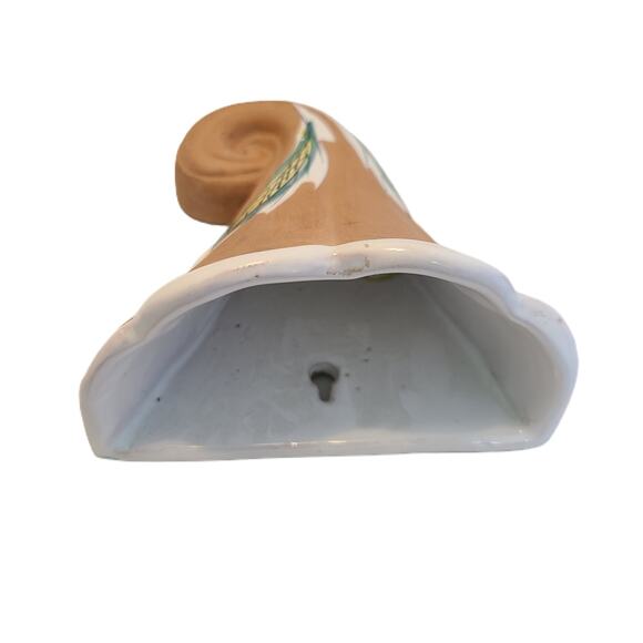 Vintage Art Pottery Wall Pocket Vase Cornucopia Wheat Motif - Artist Signed - Picture 3 of 6